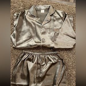 BRAND NEW* Kids Satin Pajamas set